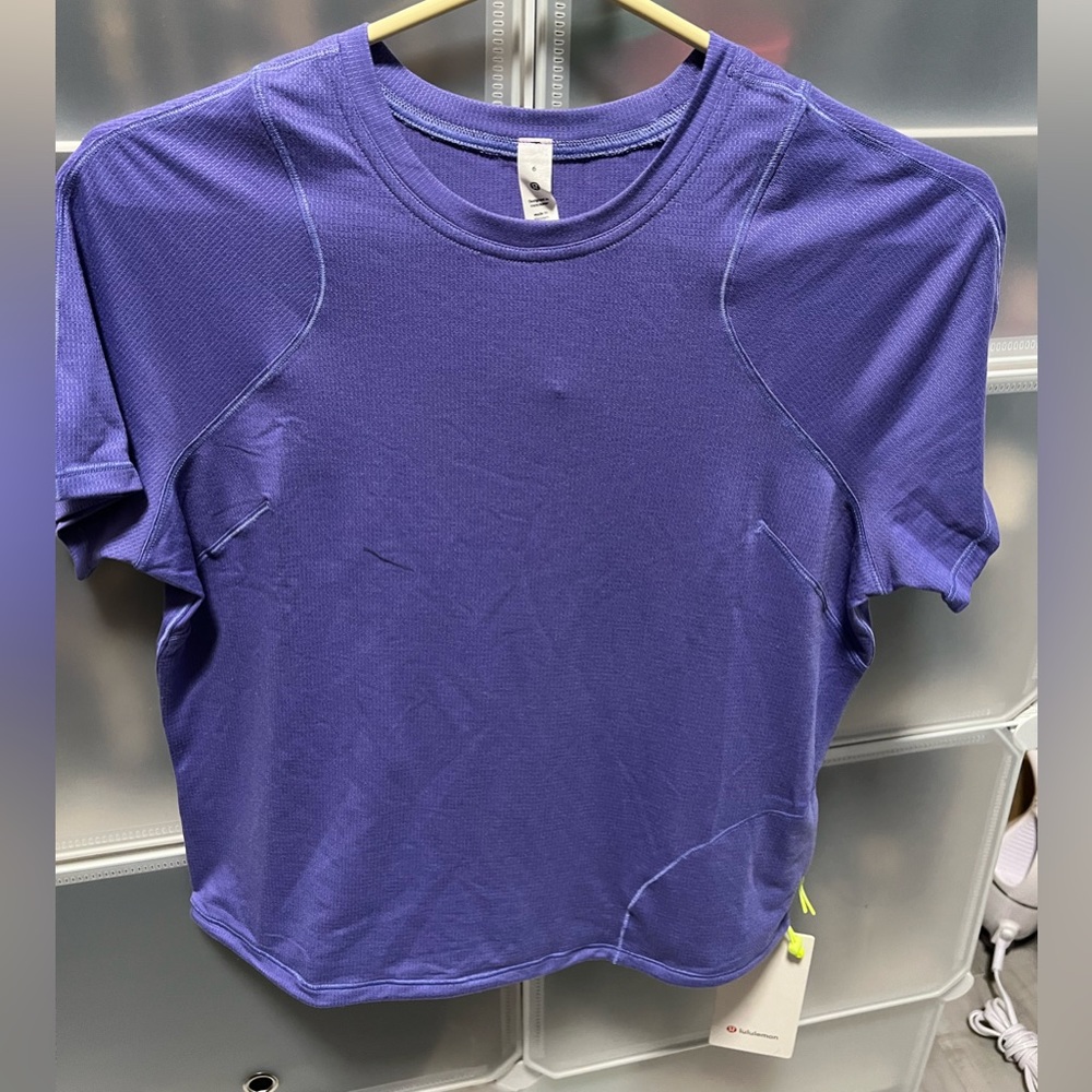NWT lululemon short sleeve shirt.